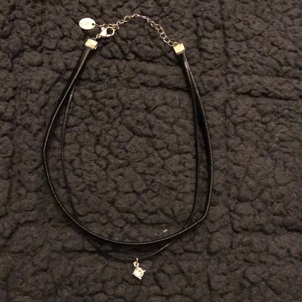 choker necklace